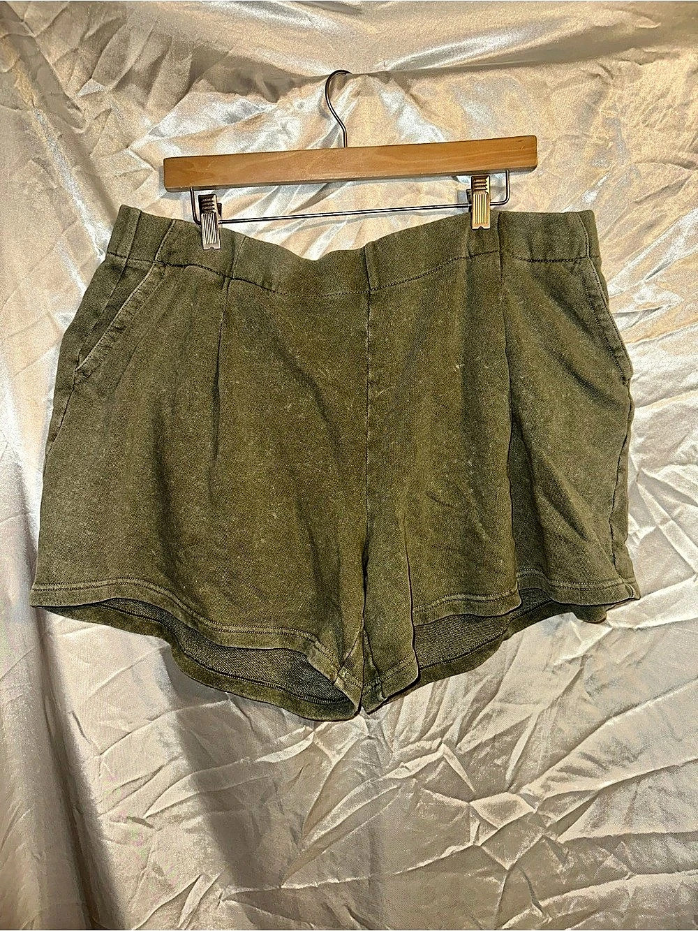 Aerie lounge Shorts in Green